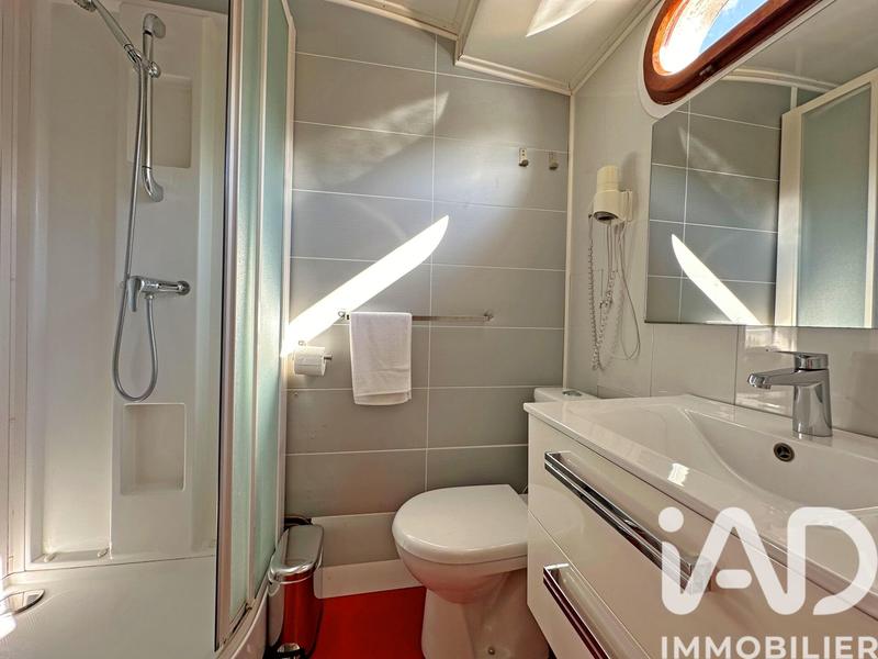 Maison - 180 m² - 8 pièces