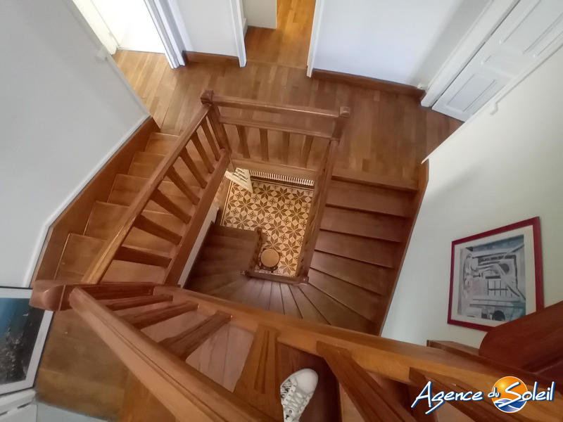 Maison - 185 m² - 7 pièces