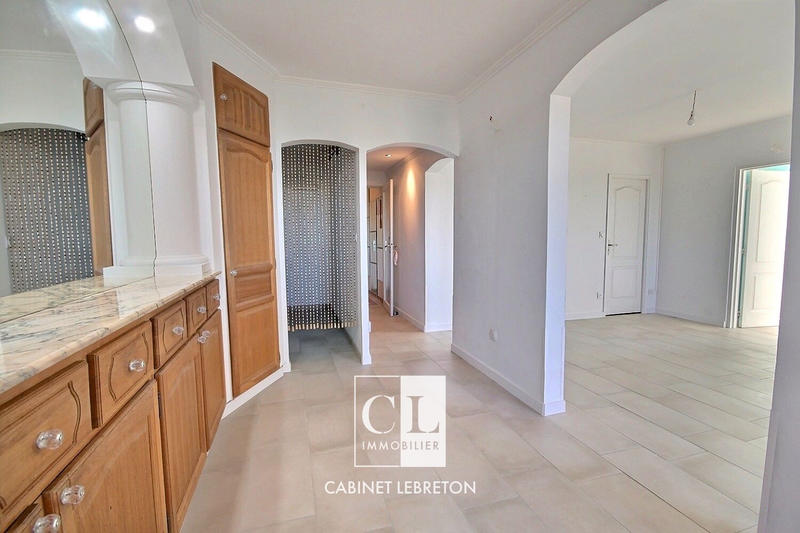 Appartement - 75 m² - 3 pièces