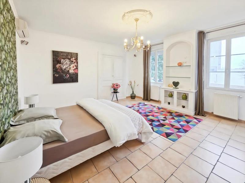 Appartement - 197 m² - 5 pièces