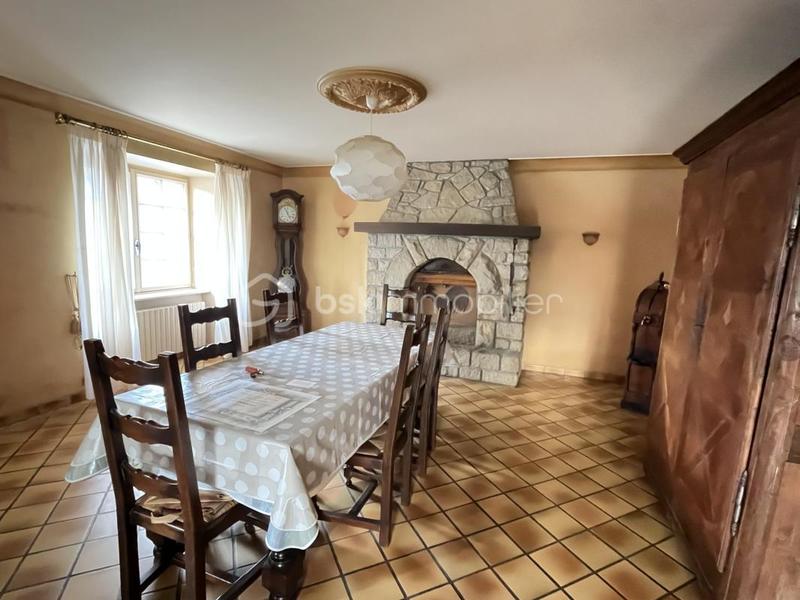 Maison - 120 m² - 6 pièces