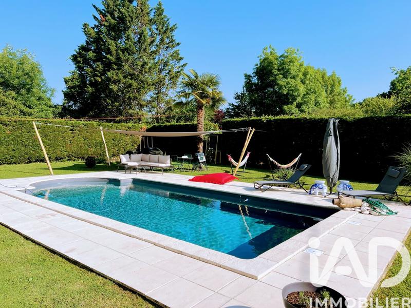 Maison - 183 m² - 5 pièces