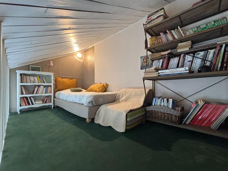 Propriété - 237 m² - 11 pièces