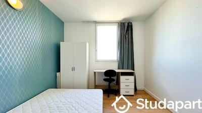 Chambre - 12 m² - 1 pièce