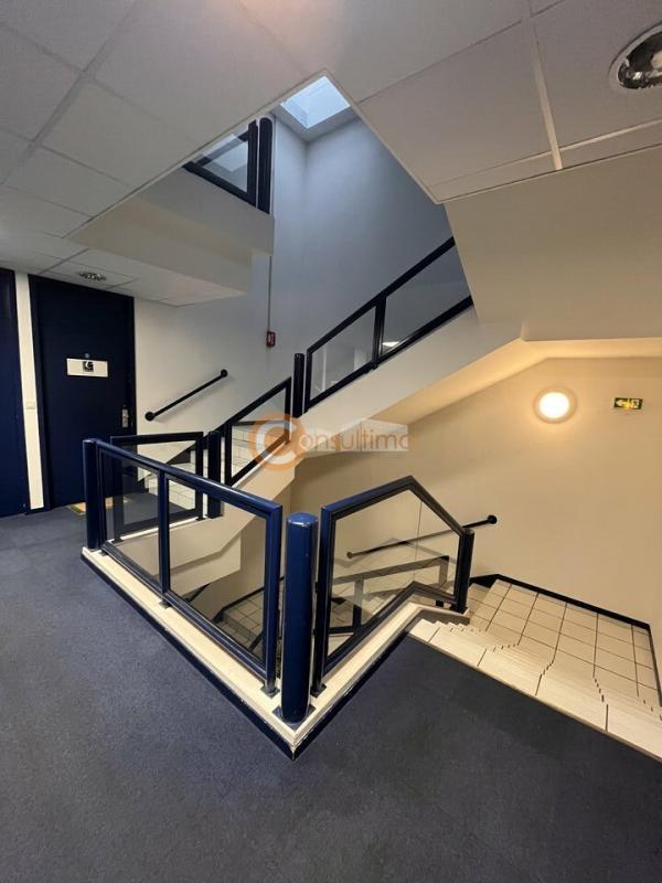 Bureau - 140 m²