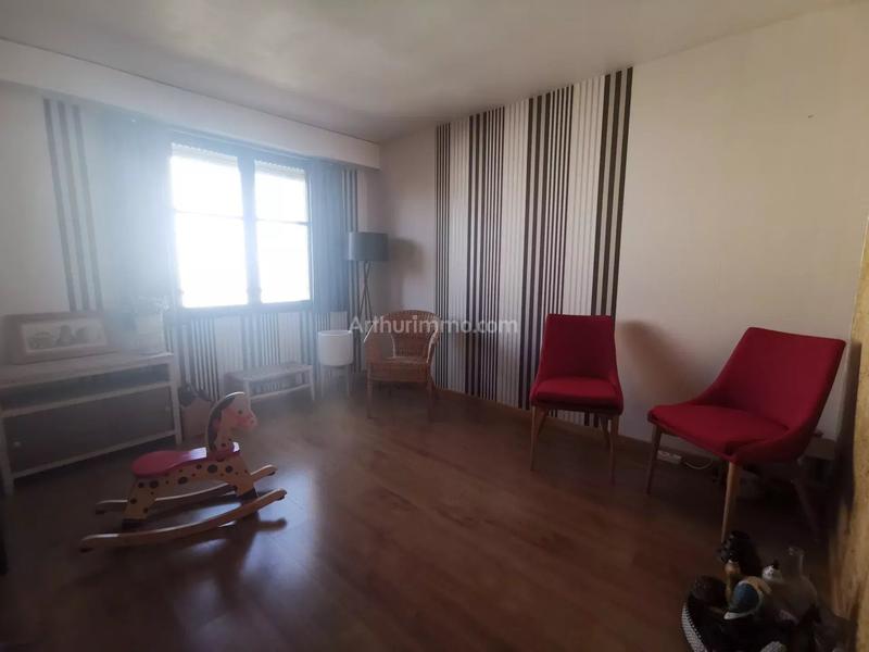 Maison - 98 m² - 5 pièces