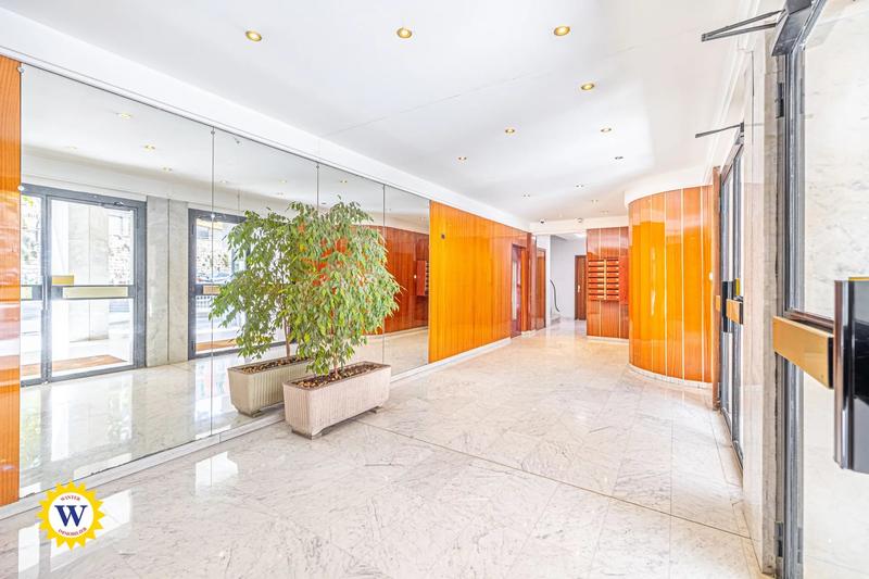 Appartement - 79 m² - 4 pièces