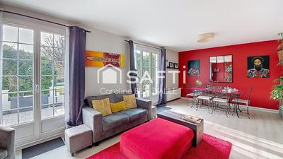 Maison - 204 m² - 7 pièces