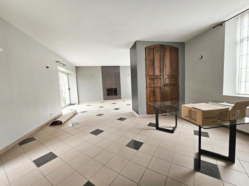 Maison - 204 m² - 8 pièces