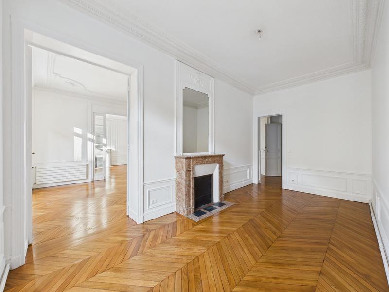 Appartement - 142 m² - 5 pièces