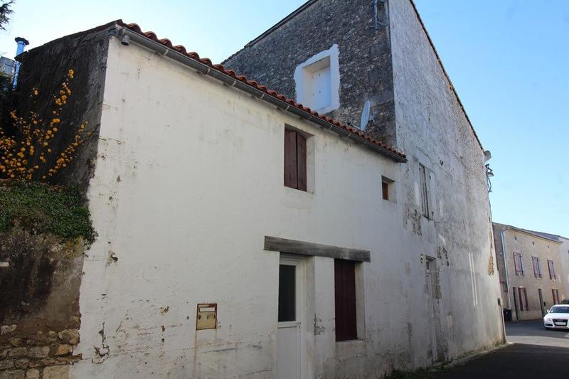 Maison - 111 m² - 7 pièces