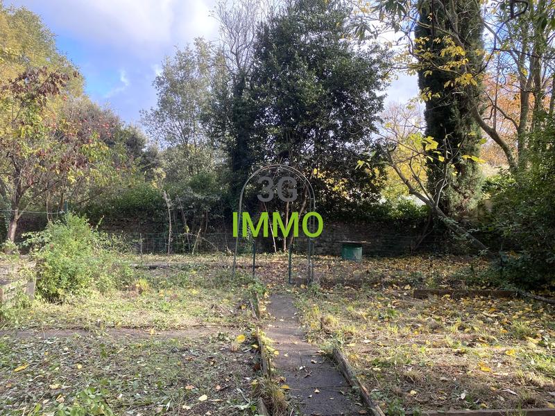 Mazet - 28 m² - 1 pièce