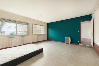 Maison - 151 m² - 8 pièces