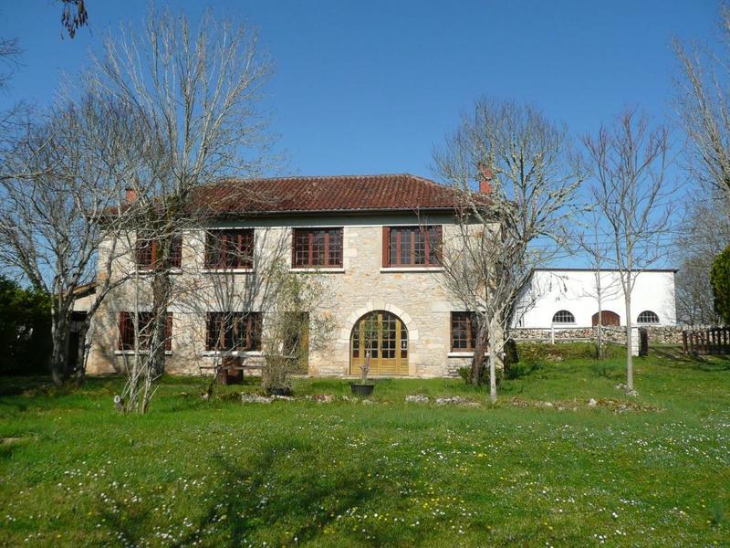 Maison - 150 m² - 7 pièces
