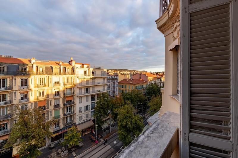 Appartement - 121 m² - 5 pièces