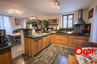 Maison - 138 m² - 5 pièces