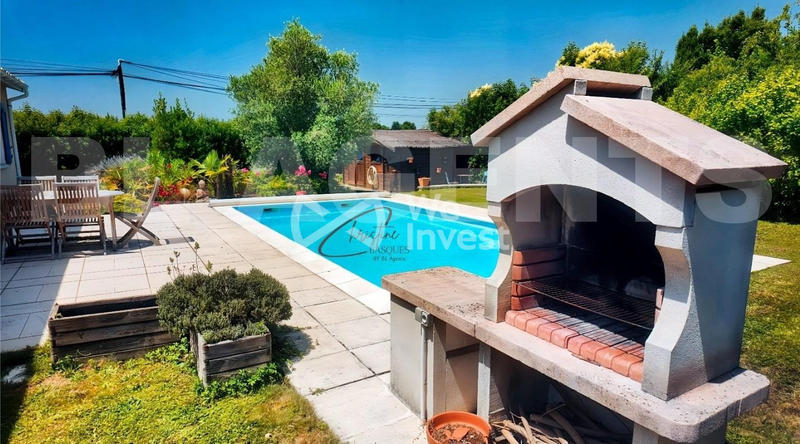 Maison - 90 m² - 5 pièces