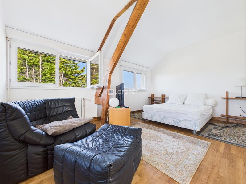 Maison - 130 m² - 6 pièces