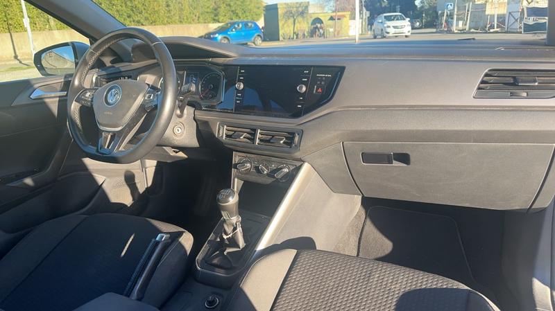 Volkswagen Polo VI 1.0 Tsi 95 Confort Line