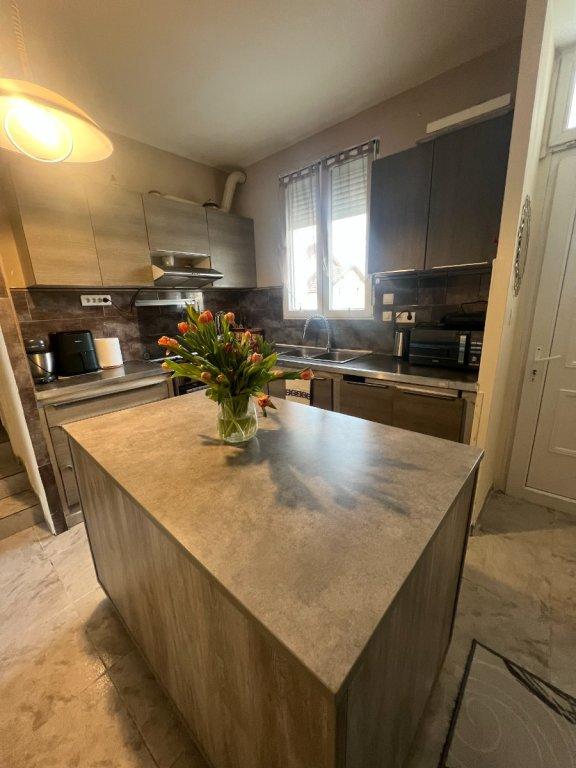 Maison - 122 m² - 5 pièces