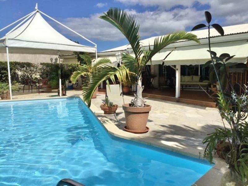 Villa - 238 m² - 9 pièces