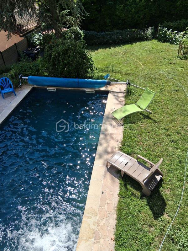 Demeure - 252 m² - 11 pièces