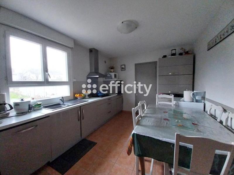 Maison - 85 m² - 6 pièces