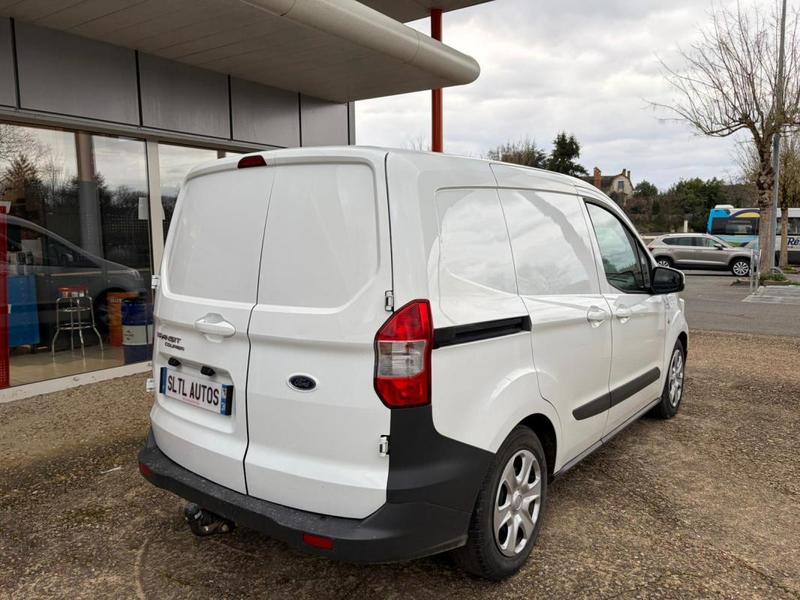 Ford transit courier Van 1.5 TDCi 75ch – Utilitaire Compact 2015 118 000km - Garantie 6 Mois