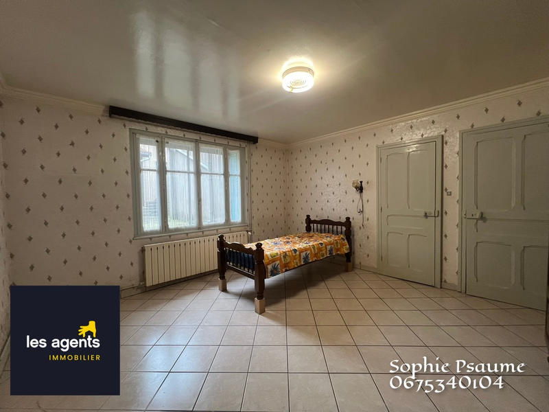 Maison - 240 m² - 10 pièces