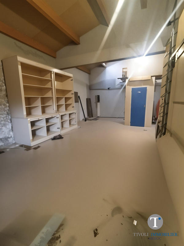 Maison ancienne - 220 m² - 7 pièces