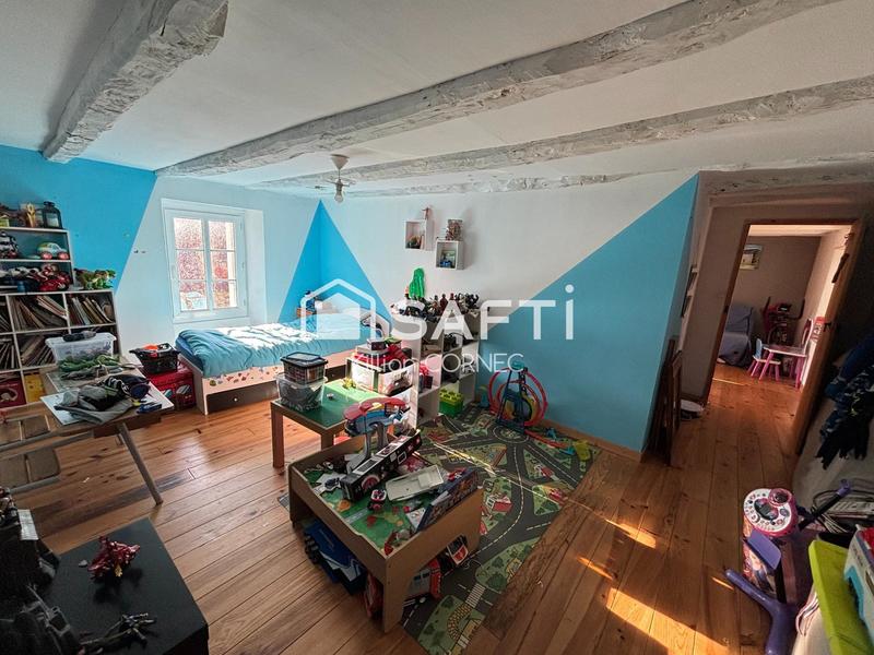 Maison - 140 m² - 6 pièces