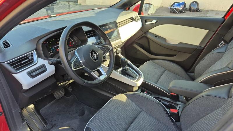 Renault Clio 1.6 E-Tech 145 Edc6 Intens