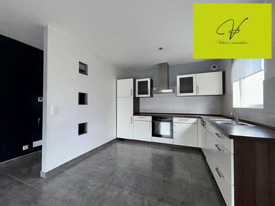 Appartement - 93 m² - 5 pièces