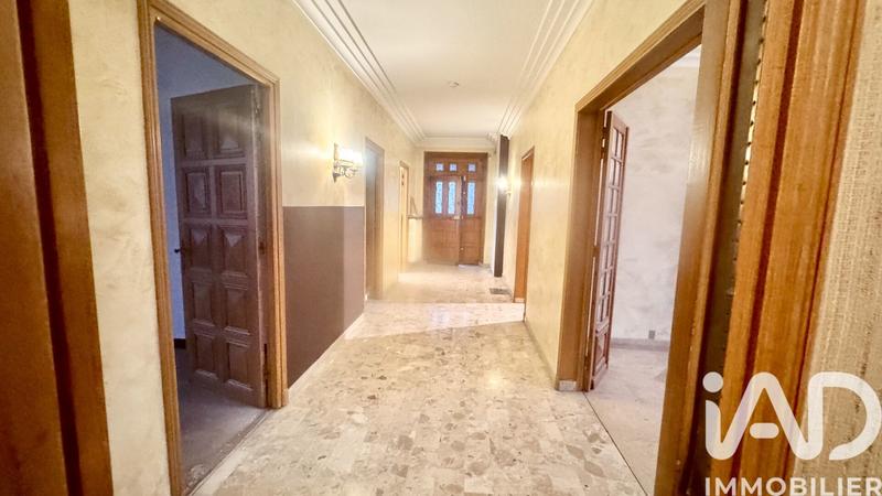 Maison de maîtres - 402 m² - 13 pièces