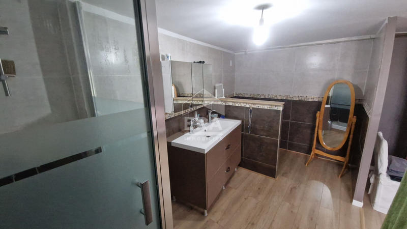 Maison - 160 m² - 5 pièces