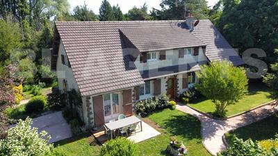 Pavillon - 172 m² - 8 pièces