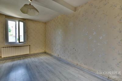 Maison - 85 m² - 5 pièces