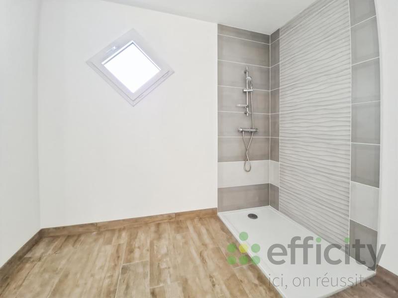 Pavillon - 145 m² - 6 pièces