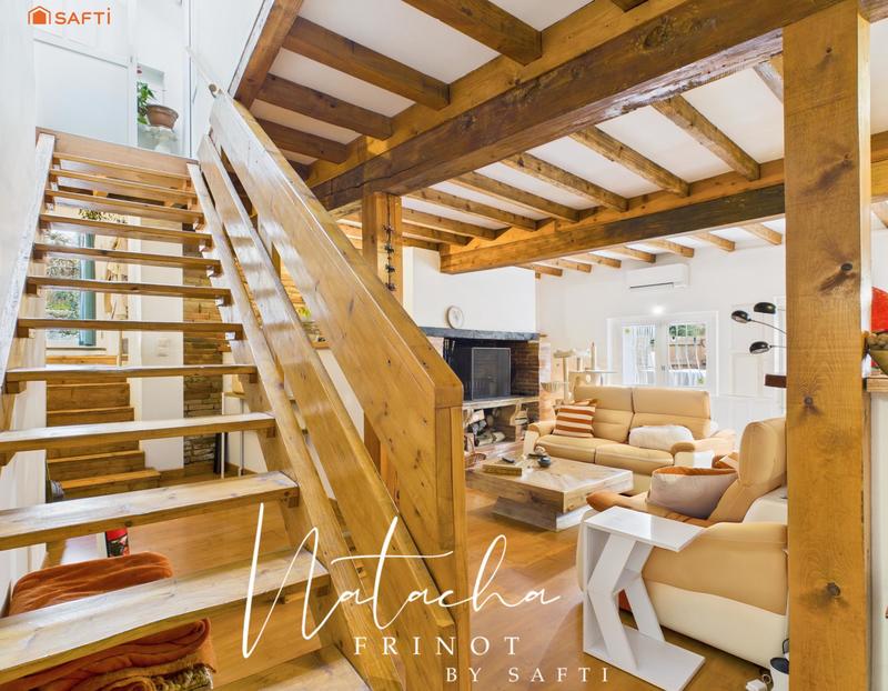 Maison - 210 m² - 5 pièces