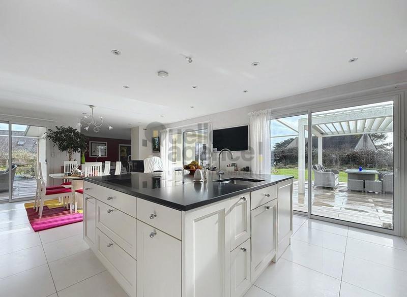 Maison - 164 m² - 7 pièces