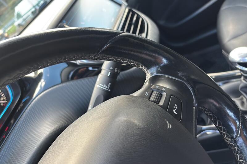 Peugeot 2008 1.6 Bluehdi 120 Allure Gr