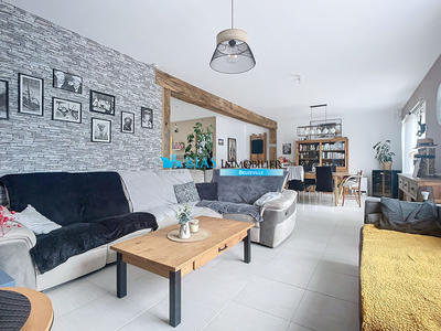 Maison traditionnelle - 195 m² - 8 pièces