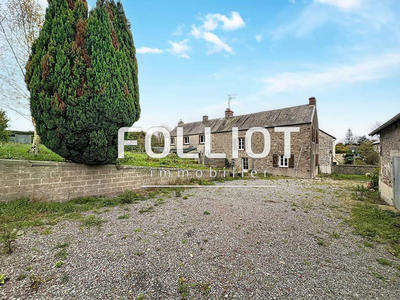 Maison - 181 m² - 10 pièces