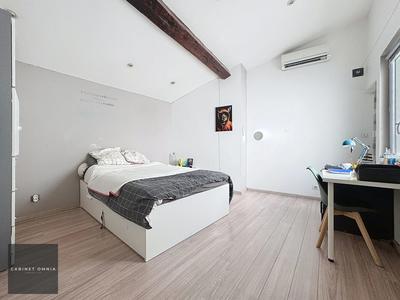 Appartement - 96 m² - 4 pièces