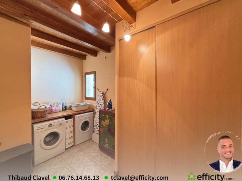 Maison - 215 m² - 8 pièces