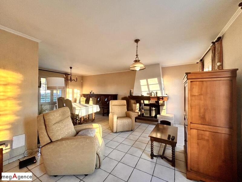 Maison traditionnelle - 156 m² - 7 pièces