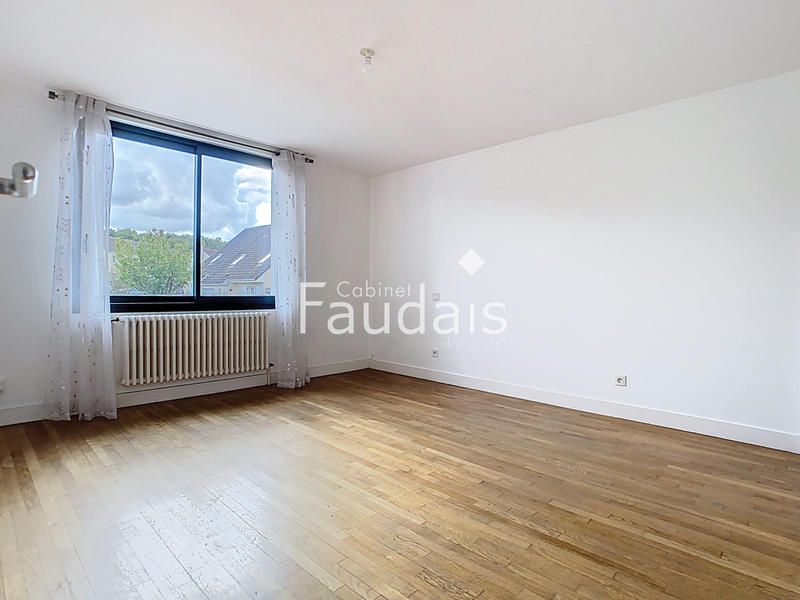 Maison - 102 m² - 5 pièces