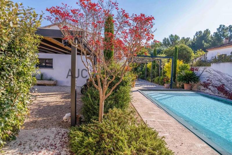 Maison - 158 m² - 4 pièces