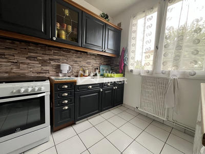 Maison - 104 m² - 4 pièces