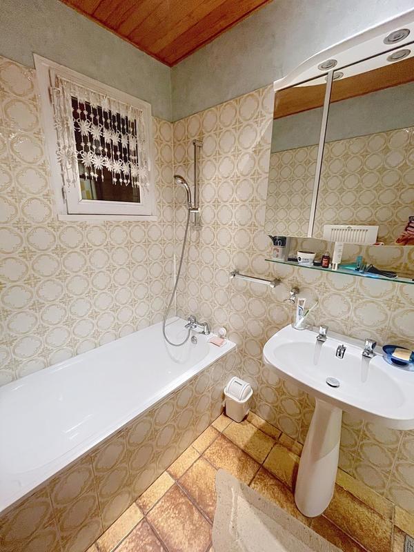 Maison - 97 m² - 5 pièces